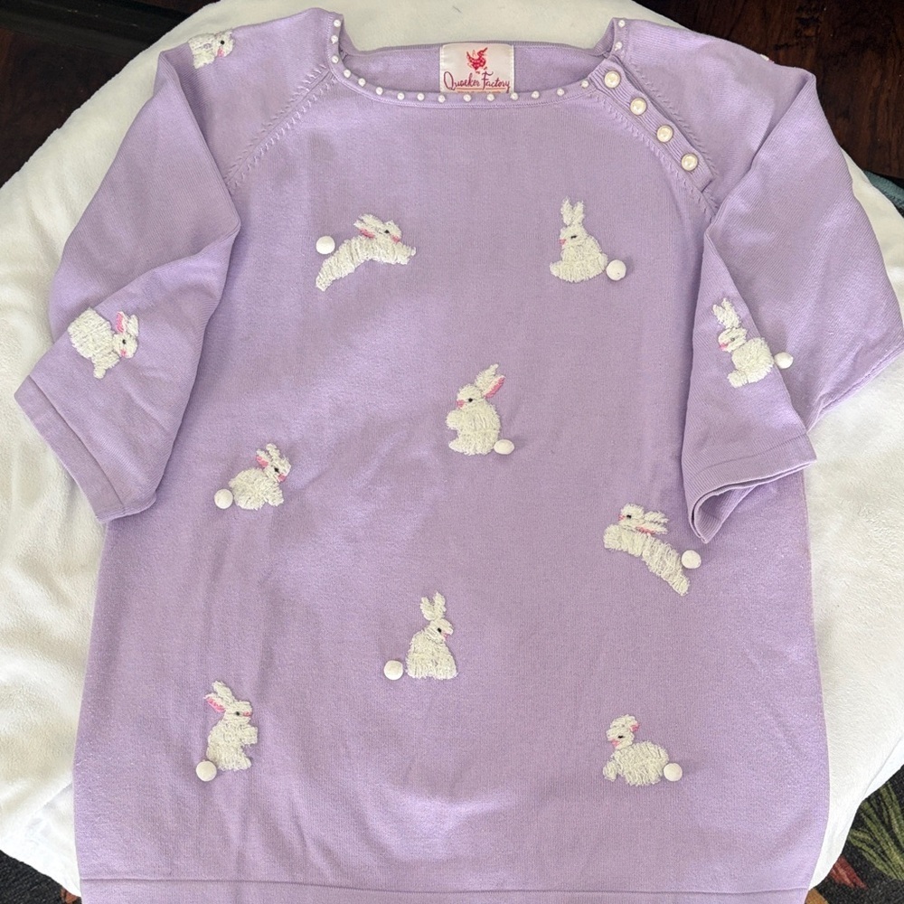 Quacker Factory Purple 3/4 sweater Knit Top with bunnies!